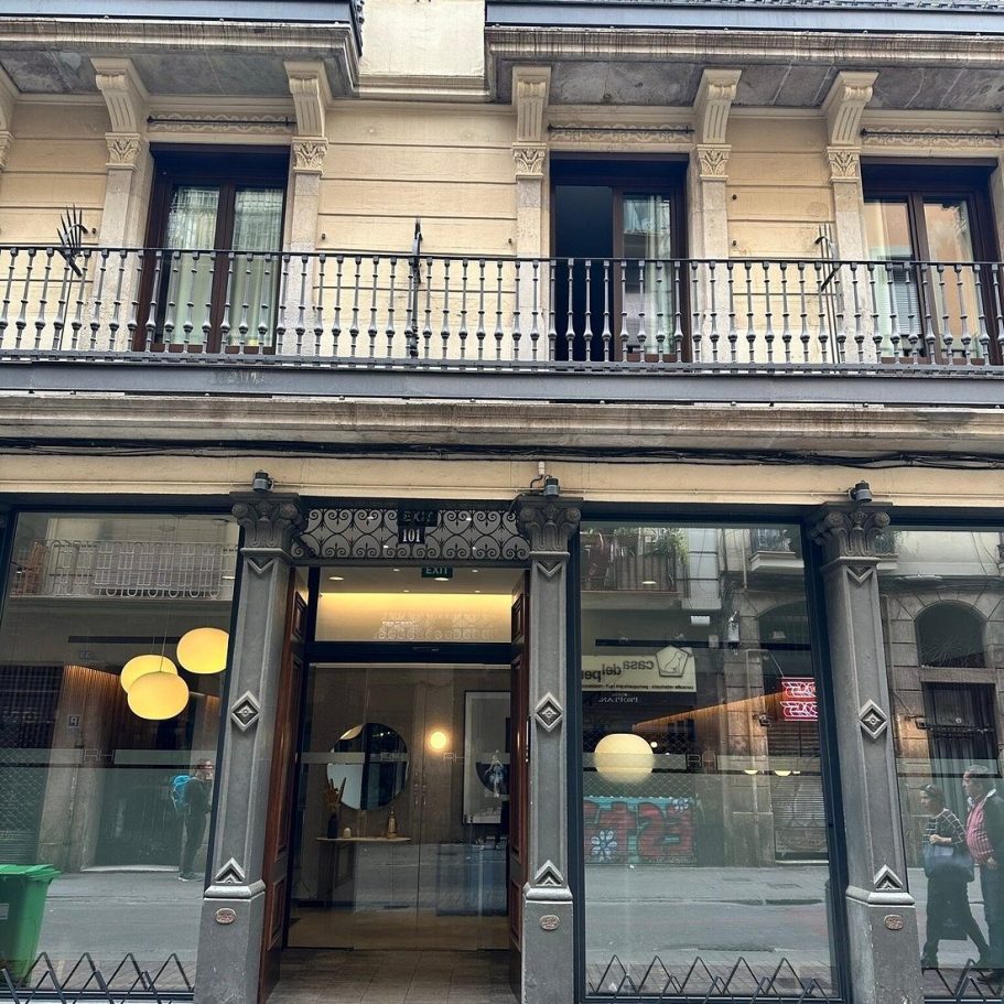 stair access hotel paris avoid elevators